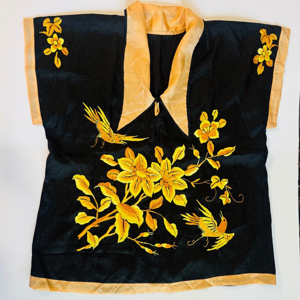 Antique 1920s Hand Embroidered Silk Chinoiserie Lounge Top Black Gold Birds
